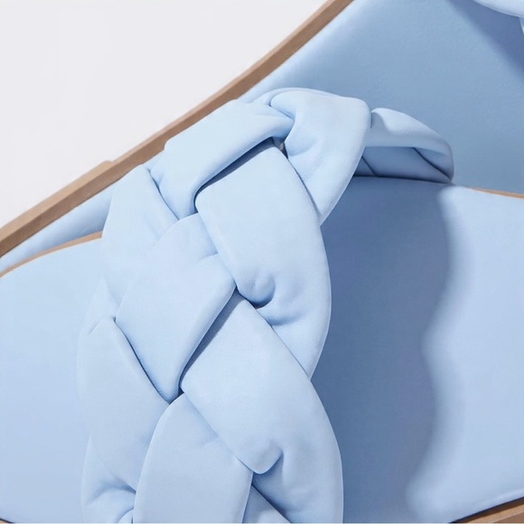 Braided Blue Heeled Sandals - Block Heel - Size 8 - Picture 4 of 4